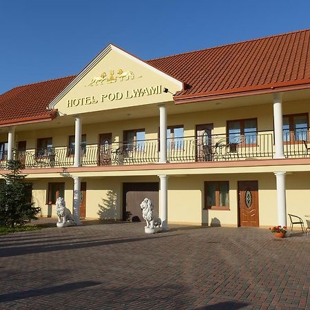 Hotelik Pod Lwami Malaszewicze Duze Exteriör bild